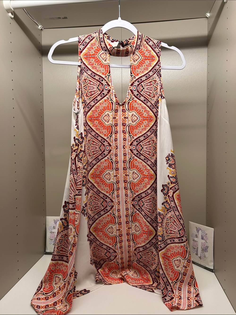 Beautiful Xhilaration Sleeveless Hi Neck Cut Out Dress Size Small